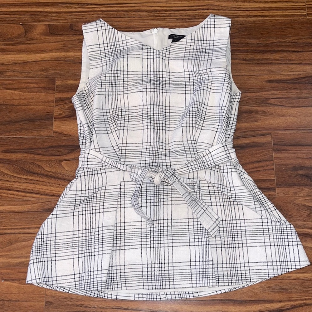 Ann Taylor Petite Top, size 00P